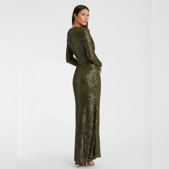 IEENA FOR MAC DUGGAL 26490 NWT Sequined Long Sleeve Gown in Olive Green - Picture 2 of 9